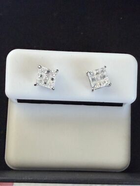 925 Sterling Silver AAA princess-cut Square Shaped CZ Earrings